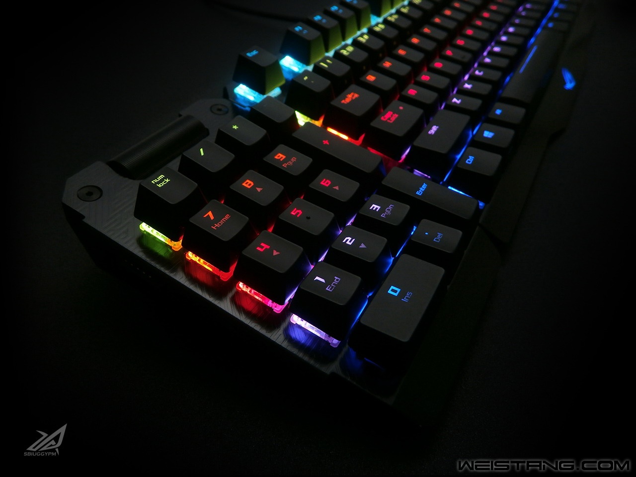ASUS ROG Claymore-042.jpg