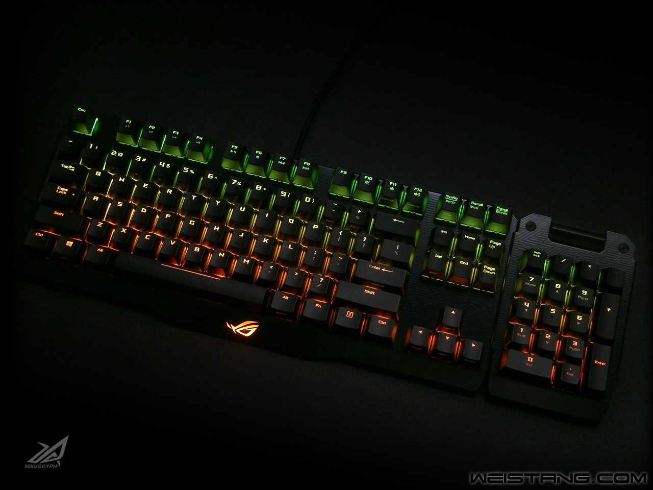 ASUS ROG Claymore-050.jpg