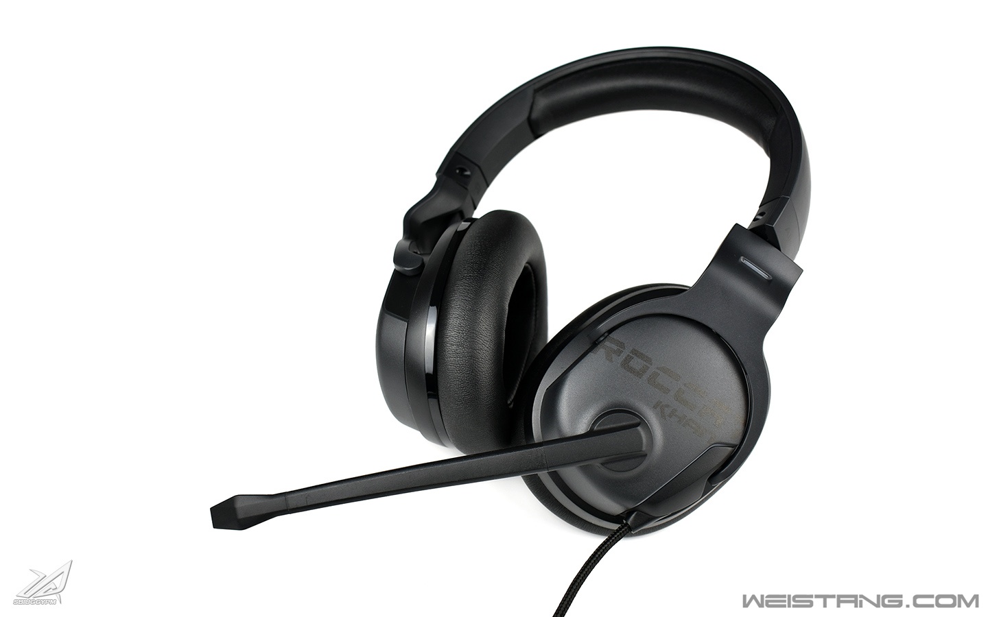 ROCCAT Khan AIMO - 005.jpg