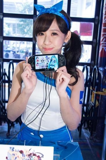 ��Ϧ����������̨������չ����ShowGirl