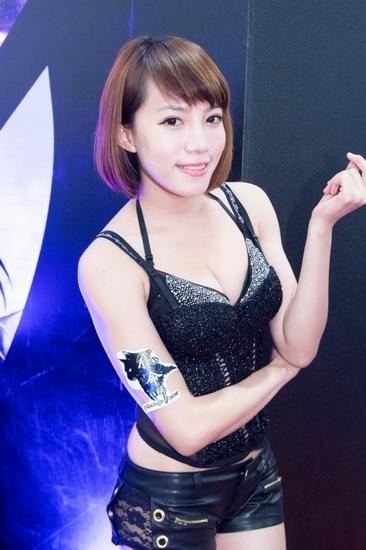 ��Ϧ����������̨������չ����ShowGirl