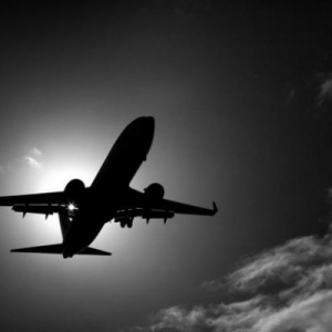 ���˺�ϻ�ӣ���ЩϵͳҲ������׷�ٷɻ�