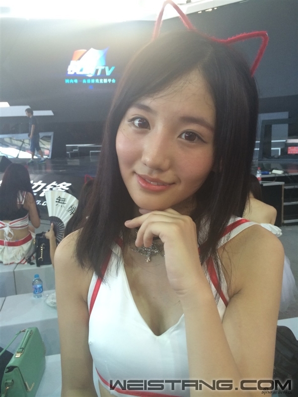 ChinaJoy̽ShowGirlǵ̨ǰĻ