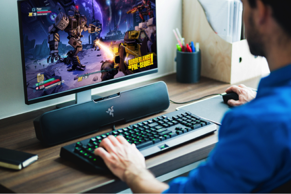 ���������Ϸ�ۣ�Razer ���� �Ƴ� ��ά̹���� ��������
