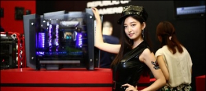 ChinaJoy2015华硕ROG给你不一样的showgirl