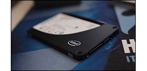 ����ڹ���黳 X25-E  SSD����