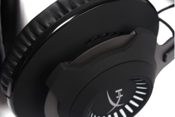 Revolver S��ӥ��ǿ�����