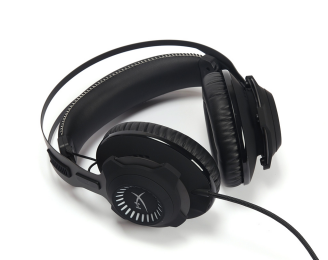 Revolver S��ӥ��ǿ�����