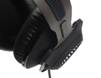 Revolver S��ӥ��ǿ�����