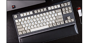 ǰ��ϬţȺ��Ϯ��ע��վ�ȣ�