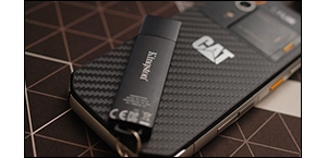 ����Kingston IRONKEY D300 U��