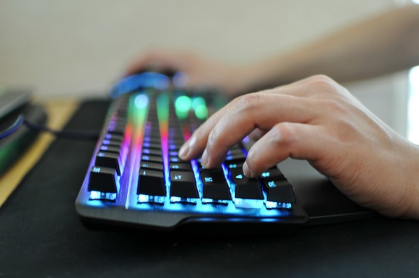 ԶŲʰƹ⡪HyperX Mars RGB 