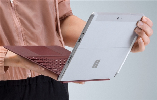 2988Ԫ��΢��Surface Go����������8��8��Ԥ��