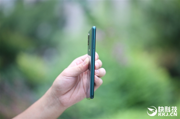 С��MIX 2S���ɫ����ͼ�ͣ���Ȼ��ʯɫ��