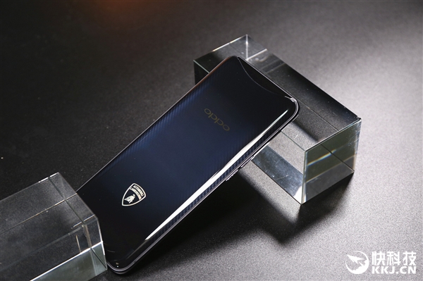 9999Ԫ��OPPO Find X�������Ὺ�䣺̼��ά����