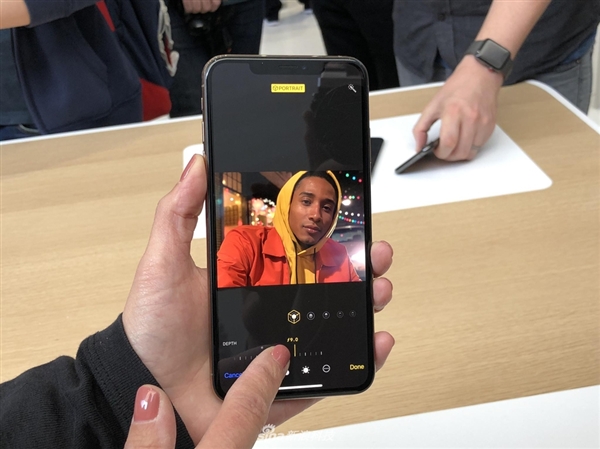 iPhone XS/XS Max���ͼ�ͣ�6.5����Ļ 5.5���ո�