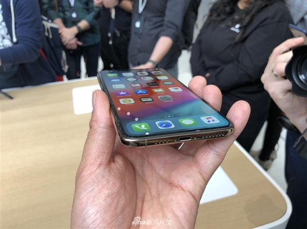 iPhone XS/XS Max���ͼ�ͣ�6.5����Ļ 5.5���ո�