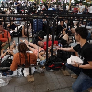 iPhone XS�׷��� ��ΪԱ�������¼���ƻ����