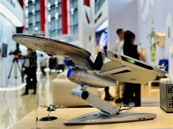 1.5�������볬�ſὢʽ�������ࣺ֧�ֵھŴ���� �Դ�ͶӰ