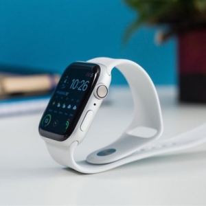 ƻ��Watch 4�ֱ�Ҳ���У�����������