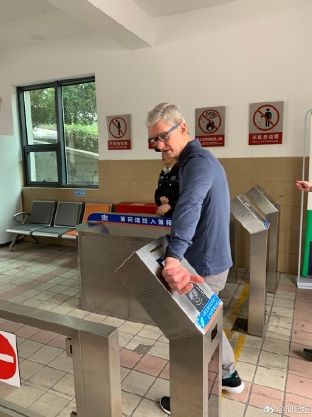 ���ˢApple Watch��ͨ�������Ϻ��ֶɣ���ˢ�����г�բ����