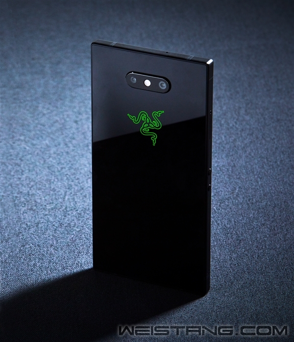 800��Ԫ�������ֻ�2����������845/8G��15�����߿��