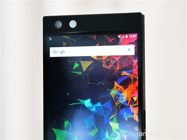Razer Phone 2ͼ�ͣ�4000mAh��ؼӳ� 5500Ԫ