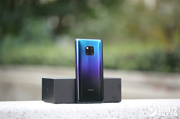 ��ΪMate 20 Pro����ͼ�ͣ��°ͼ�����߿�ͬ��