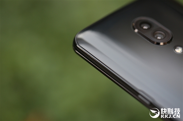 1998Ԫ������Z5 Pro����ͼ�ͣ����������ռ��