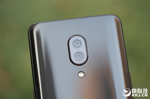 1998Ԫ������Z5 Pro����ͼ�ͣ����������ռ��