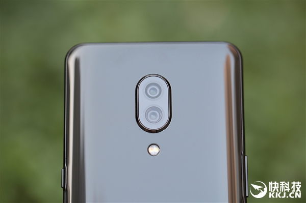 1998Ԫ������Z5 Pro����ͼ�ͣ����������ռ��