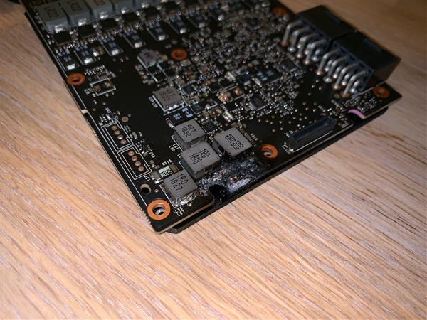 �дο�����������ͻȻ������EVGA RTX 2080 Ti����ջ�