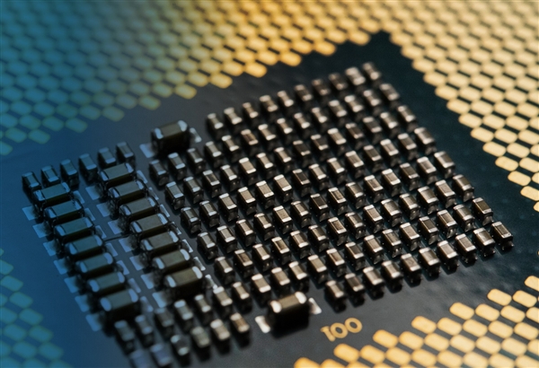 Intel����10�������أ�����14nm ˫��������