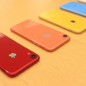 �ձ���Ӫ�̿���ס��iPhone XR���۴��� ԭ�۴�����