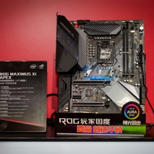 ��˶����ROG Maximus XI Apex��˫���ڴ�