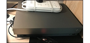 xbox one x ս��v�޶��򵥿���