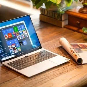 ������ɫ �����콢�ᱡ�ʼǱ��Աȣ�