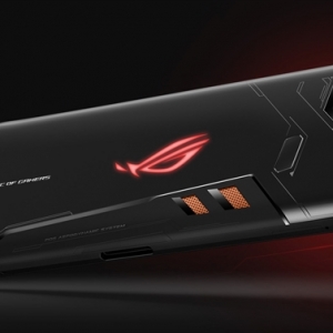 ROG�羺�ֻ�2��Ҫ���ˣ�ƴ��