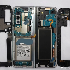 �۵�����ڲ�ɶ��������Galaxy Fold���