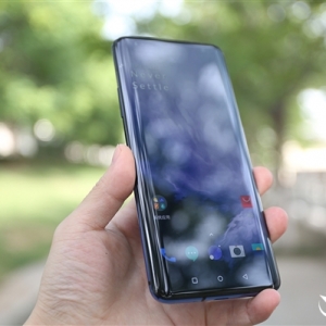 90Hz����2K+��Ļ��һ��7 Pro�׷�����