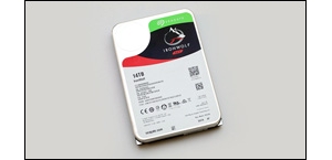 ϣ�ݿ���14TB NASӲ�̲���