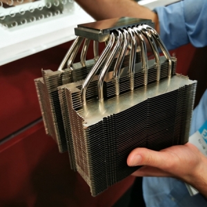 èͷӥչʾ�޷���CPUɢ�������ֿ�