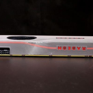 RX 5700 XTˮ�䳬2.2GHz����ֱ׷RTX2080