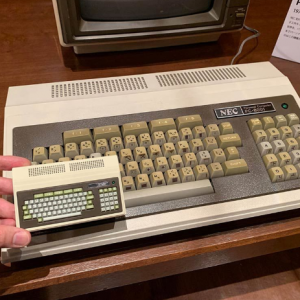 �ձ���̨PC��PC-8001�������㻯 ���ƴ�С