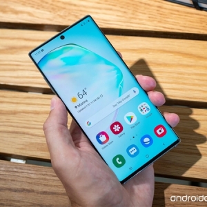 ����Galaxy Note 10+ ��Ļ��ʷ�������