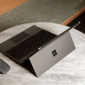 10������ۼ۾�ϲ�� ΢��Surface Pro 7��������