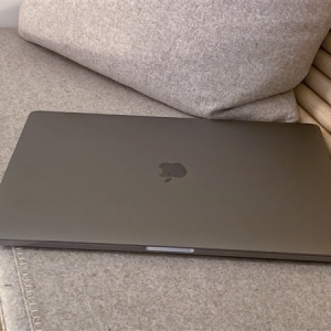 16Ӣ��MBP���� ƻ����Ӧ��������Ƶ��������