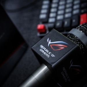 ���Һ��絲��ס������飬ROG������ƷƷ��������վԲ����Ļ