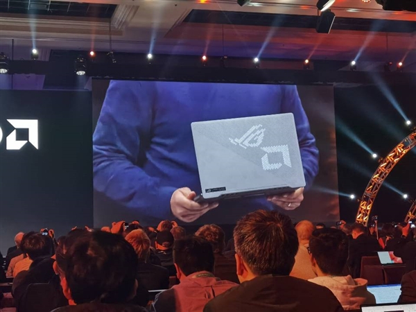 ����9700K ����7 4800H��ʽ������45W��ѹ 8��16�߳�
