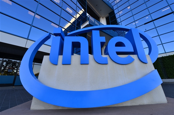 Intel���³����ϡ���������8���ж�� ����߹ܽ���